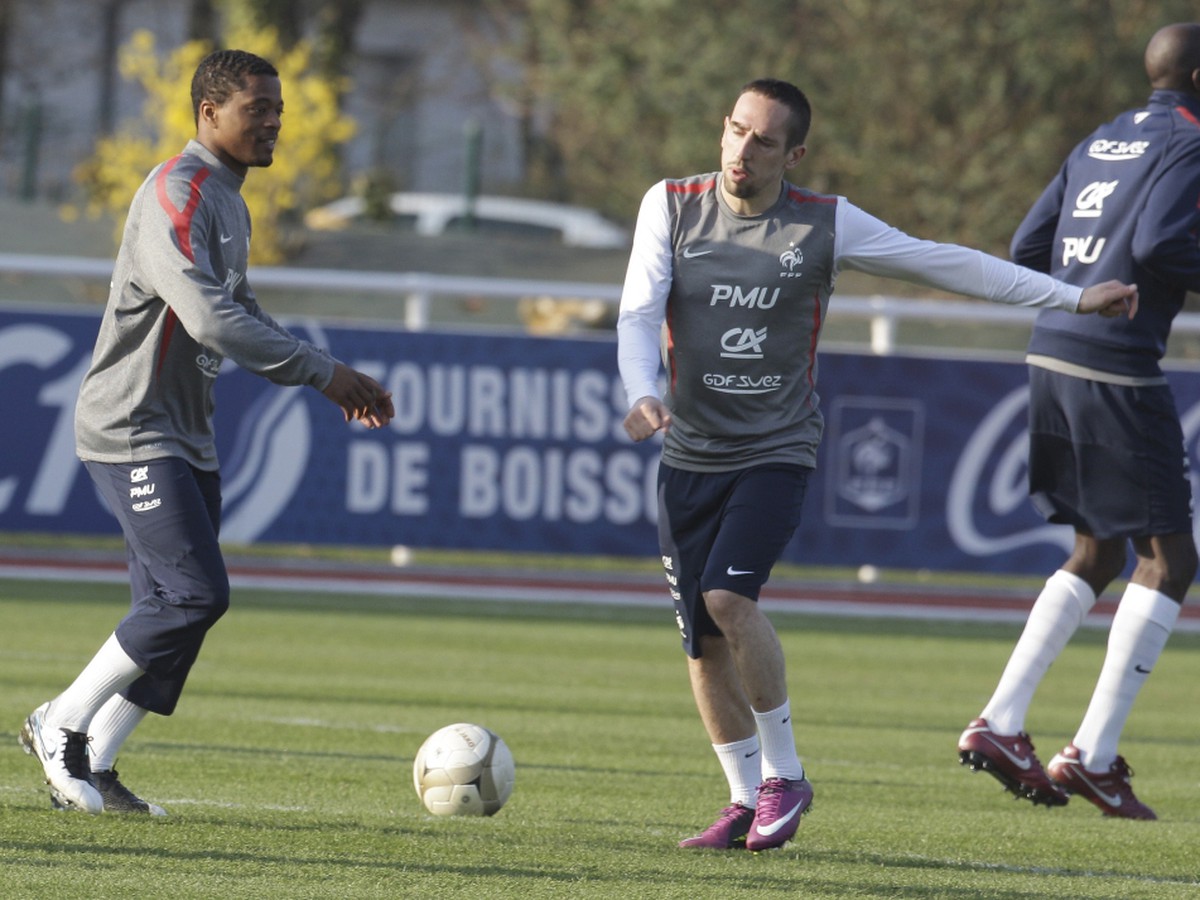 Evra a Franck Ribéry na tréningu