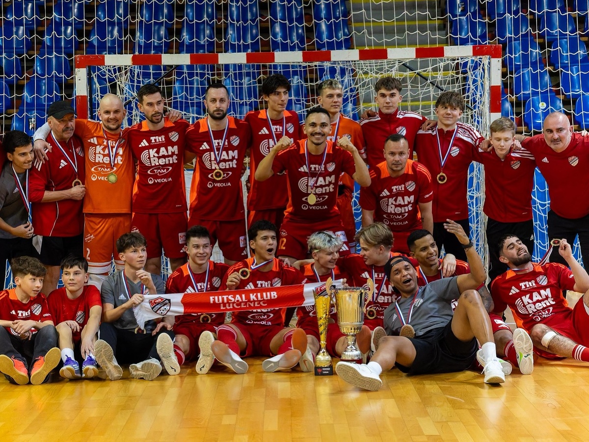 Na snímke hráči Futsal club Lučenec