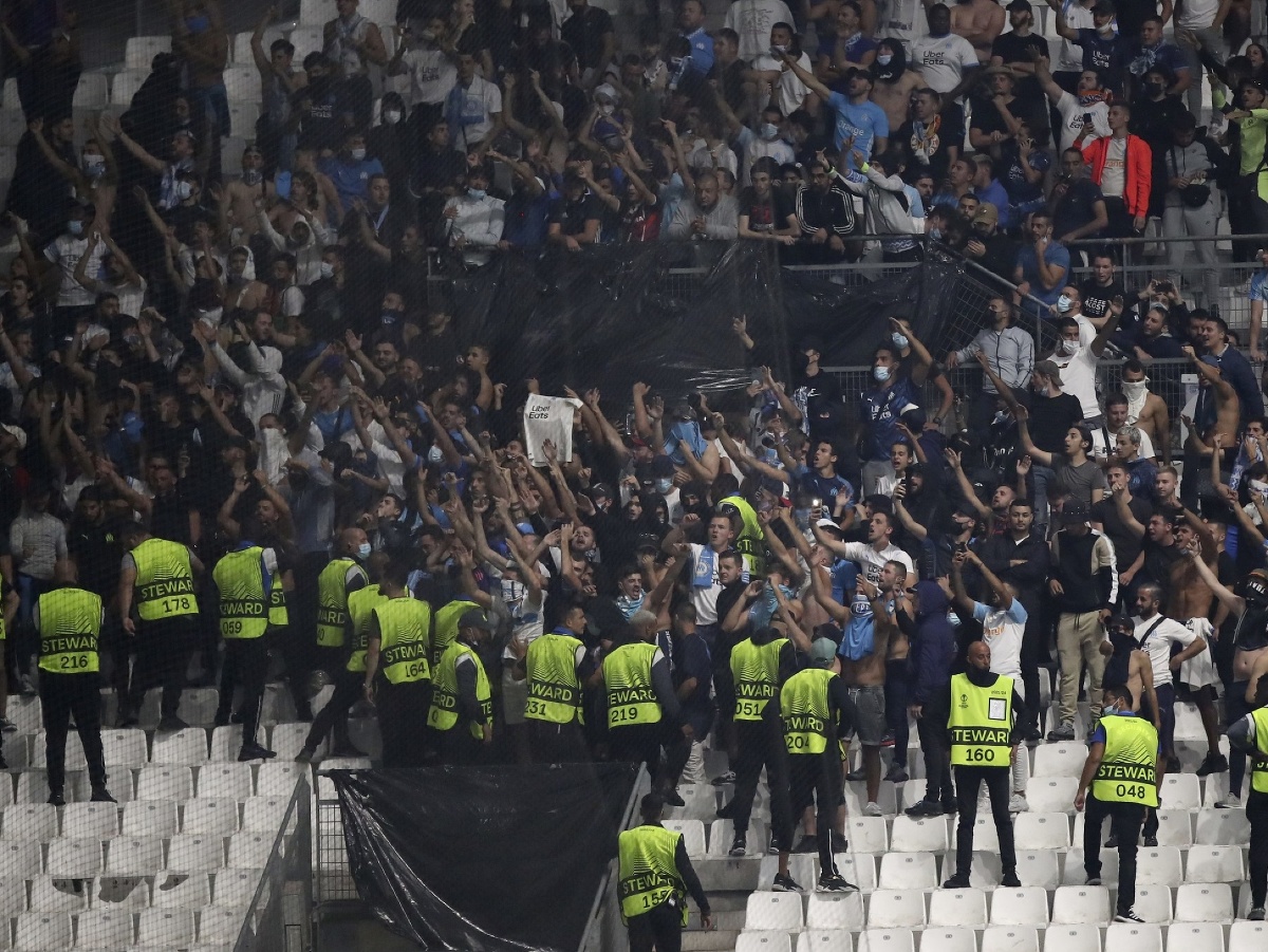 Na snímke fanúšikovia Marseille 