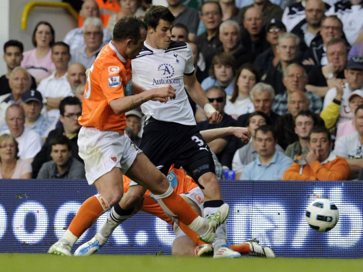 Charlie Adam likviduje Garetha Balea