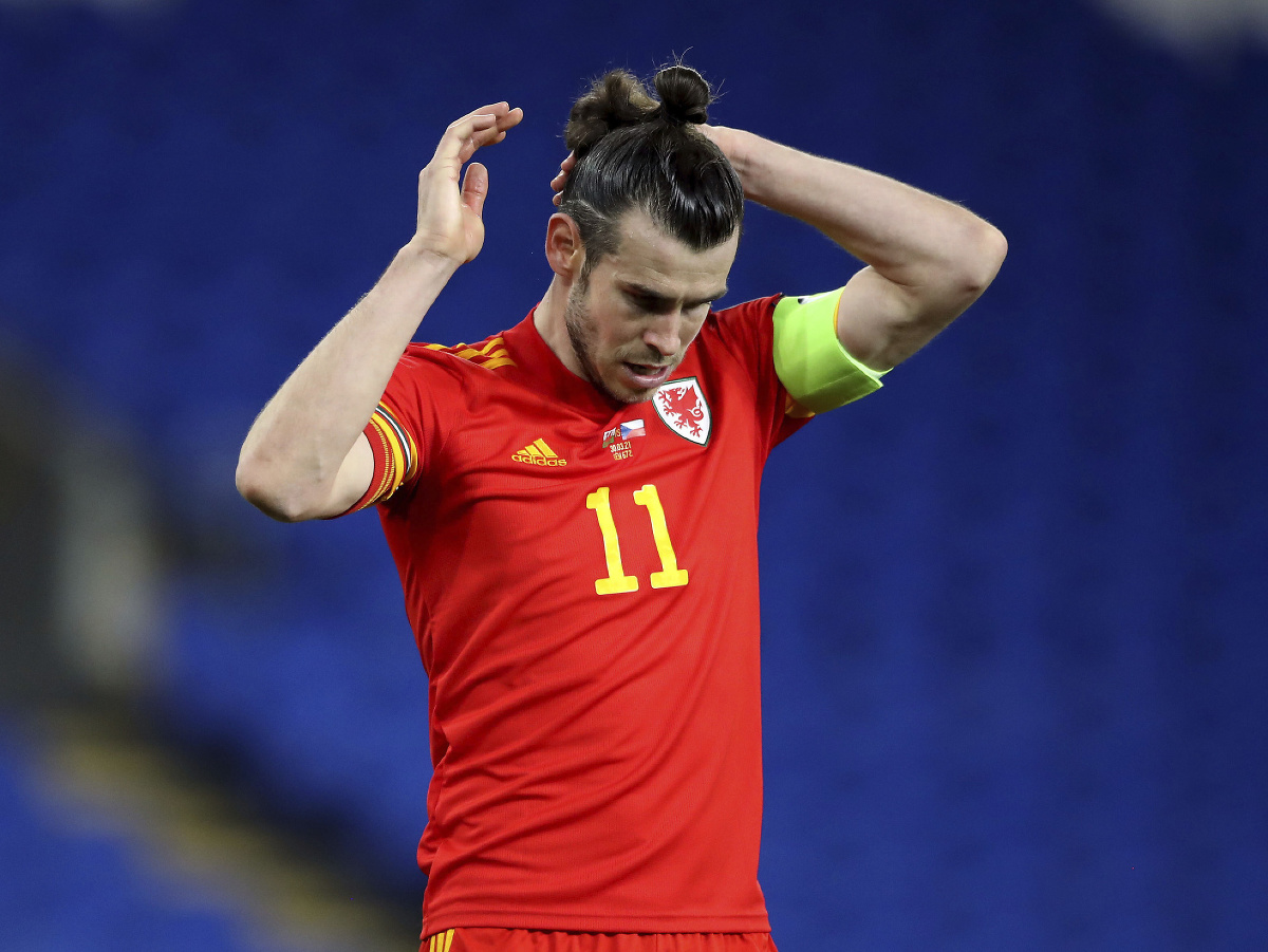 Gareth Bale v zápase s Českom