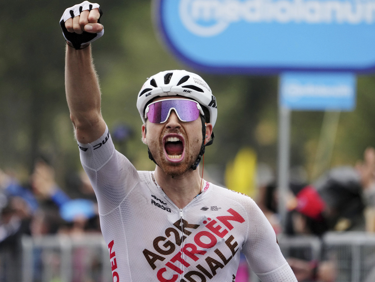 Aurelien Paret-Peintre a jeho víťazná reakcia po 4. etape Giro d'Italia