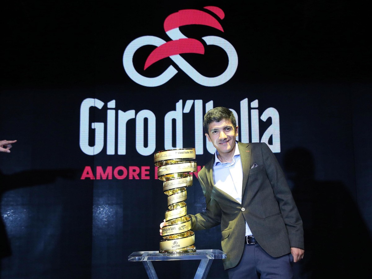 Minuloročný víťaz Giro d'Italia Richard Carapaz