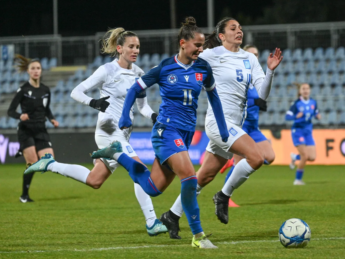 Slovenská futbalistka Lenka Mazúchová v zápase proti Grécku