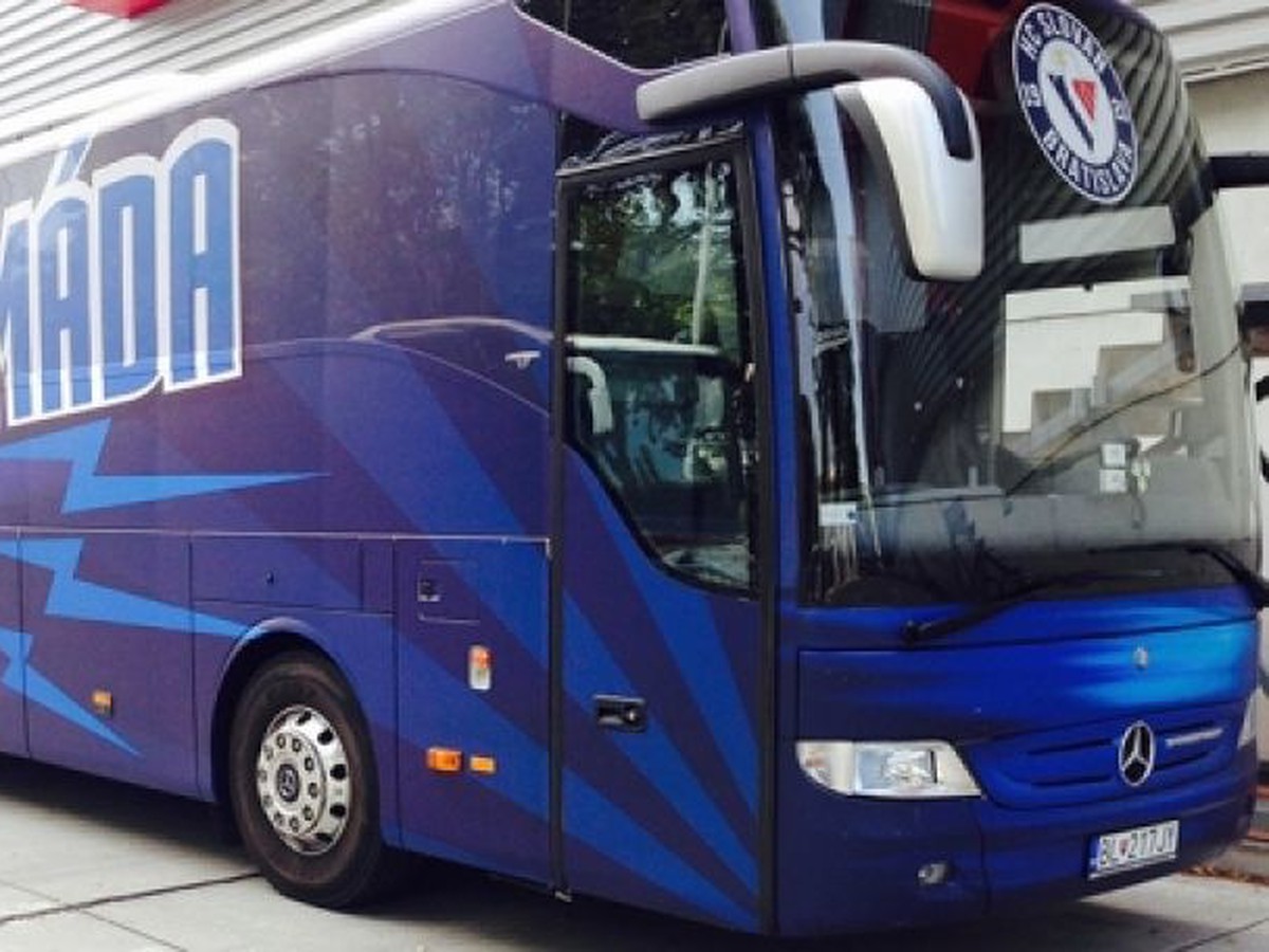 Autobus klubu HC Slovan