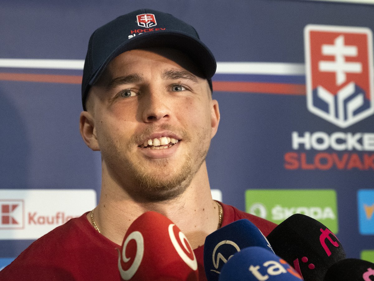 Na snímke krídelník slovenskej hokejovej reprezentácie Kristián Pospíšil