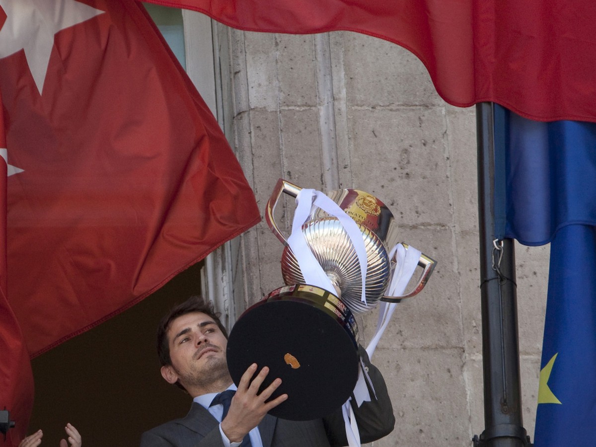 Iker Casillas s trofejou Copa Del Ray 