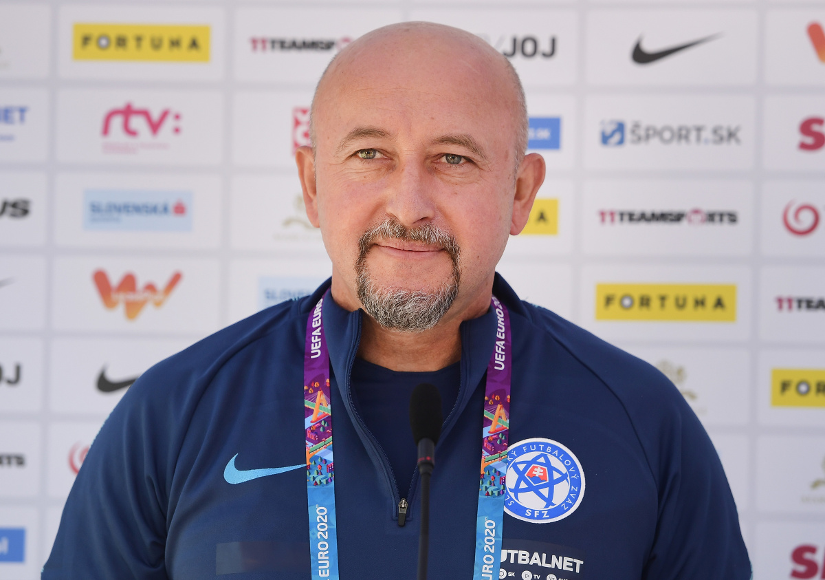 Lekár slovenskej futbalovej reprezentácie Ján Baťalík
