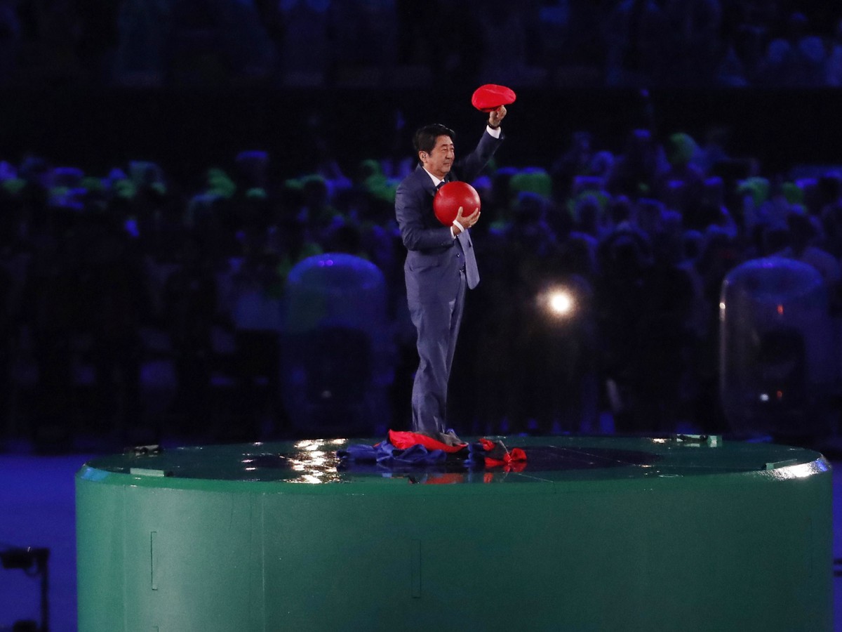 Japonský premiér Šinzó Abe ako Super Mario