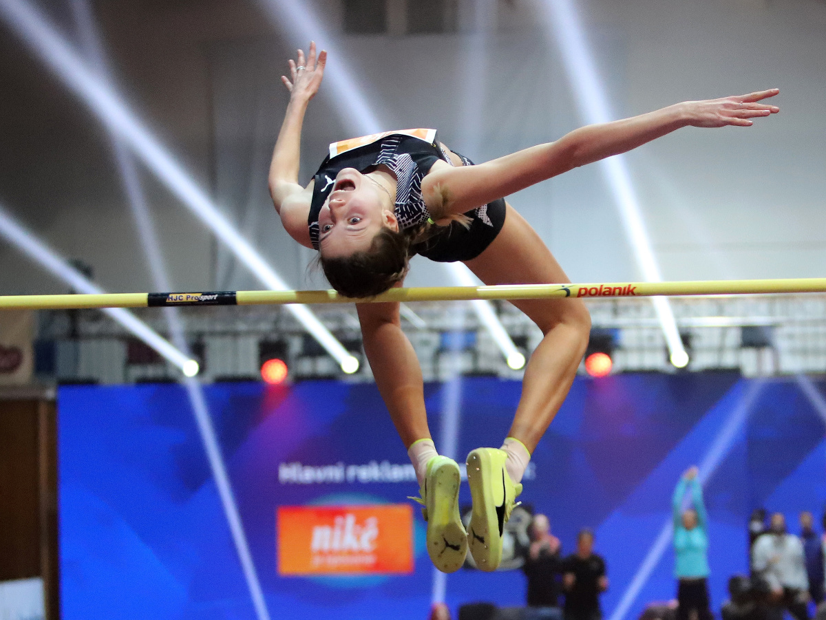 Na snímke víťazka Jaroslava Mahučichovová z Ukrajiny počas výškarskej súťaže žien na 27. ročníku tradičného mítingu Banskobystrickej latky 2021
