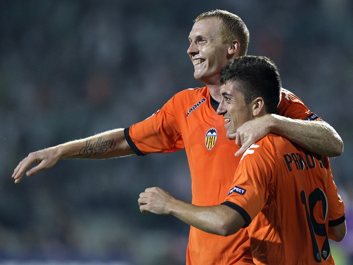 Jeremy Mathieu a Pablo Hernandez