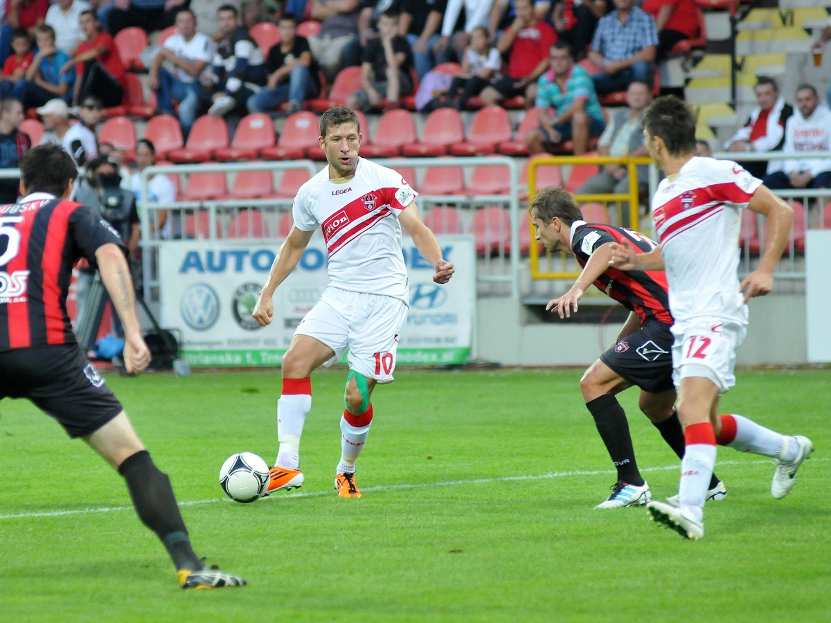 Andrej Hodek (10) v zápase proti Trnave