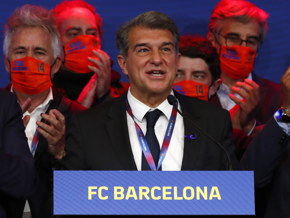 Joan Laporta sa teší po tom, čo sa druhýkrát v histórii posadí na prezidentské kreslo v FC Barcelona