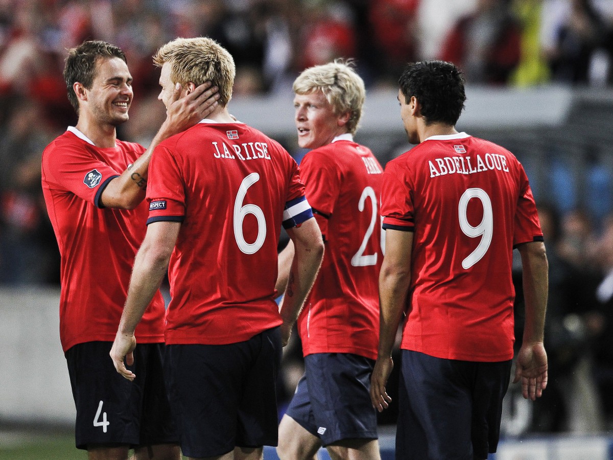 John Arne Riise so spoluhráčmi