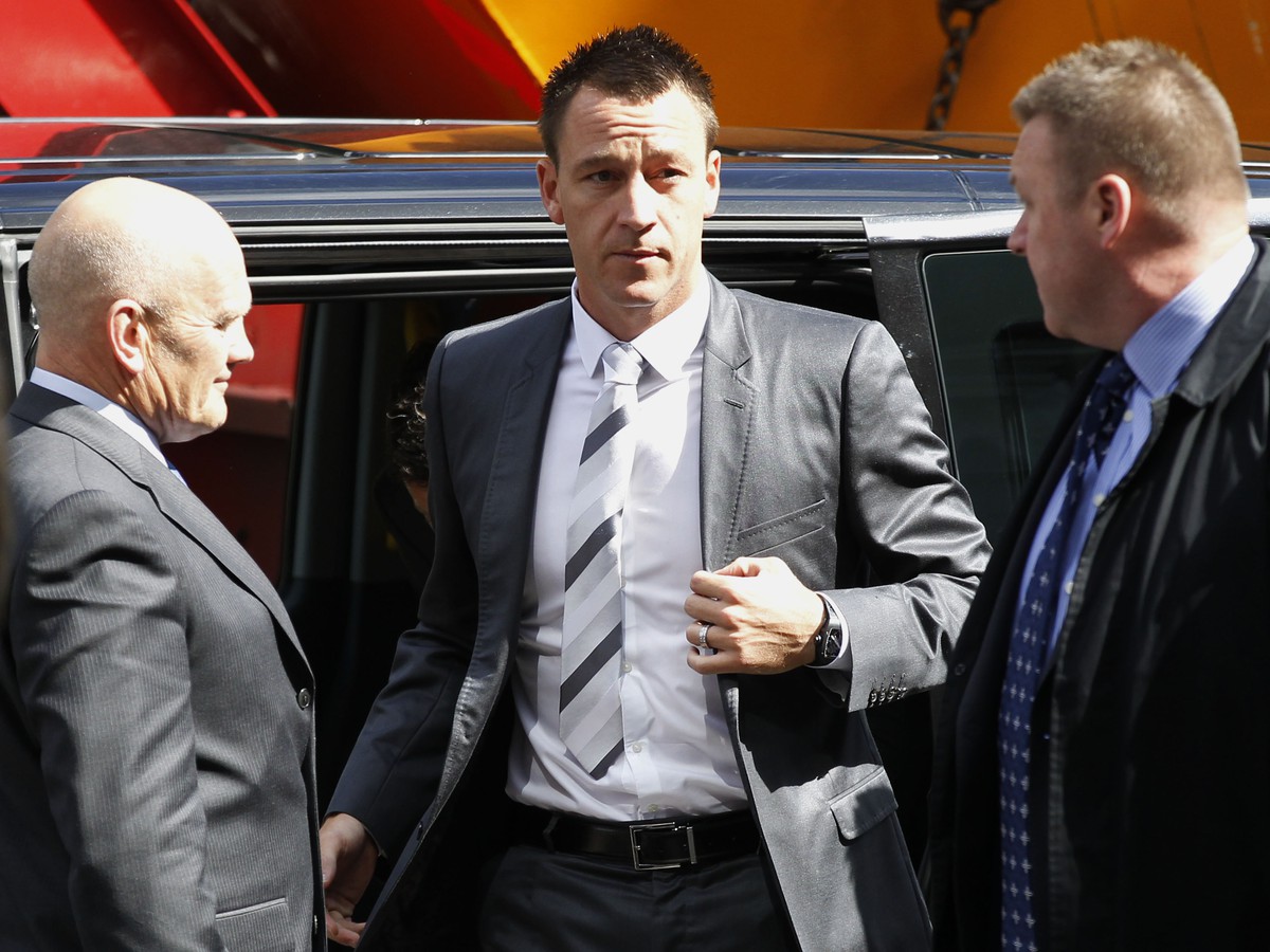 John Terry (v strede)