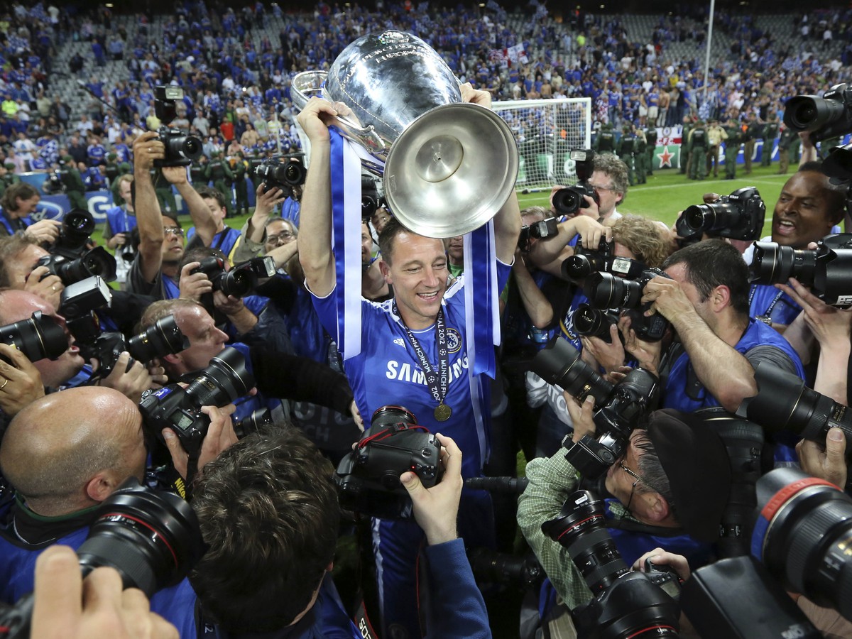 John Terry s trofejou