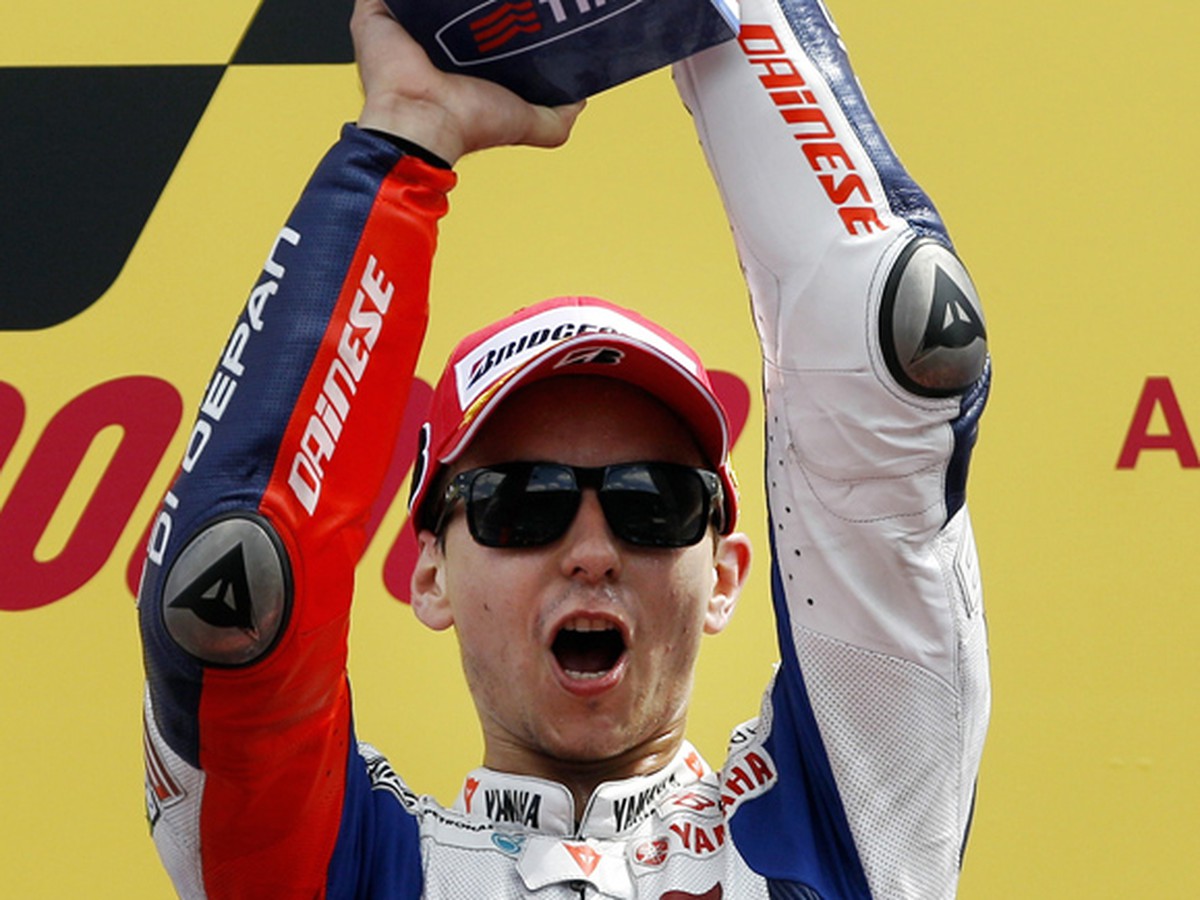 Jorge Lorenzo a sa teší z víťazstva