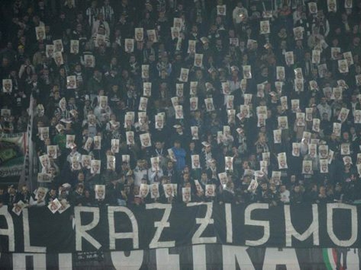 Juventus za rasistické správanie fanúšikov zaplatí pokutu