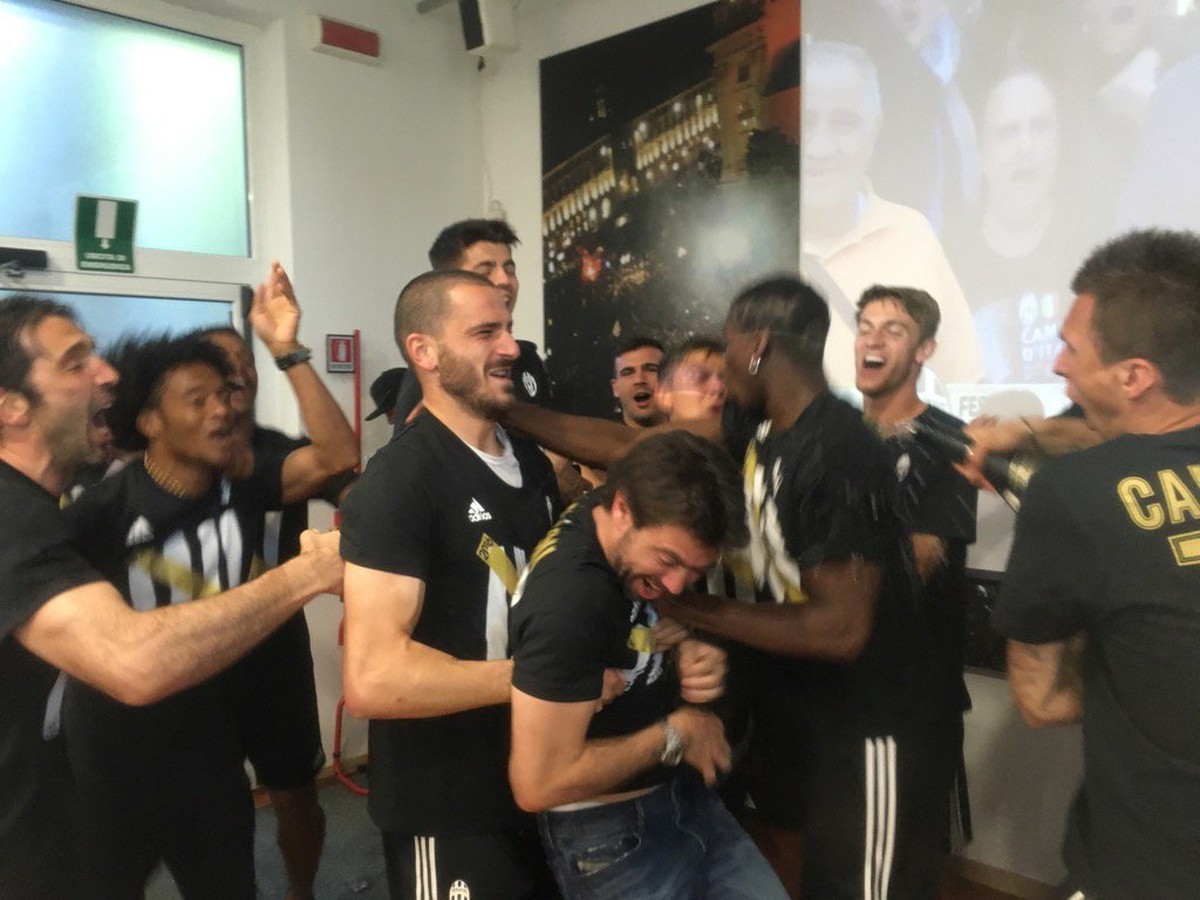 Hráči Juventusu oslavujú titul