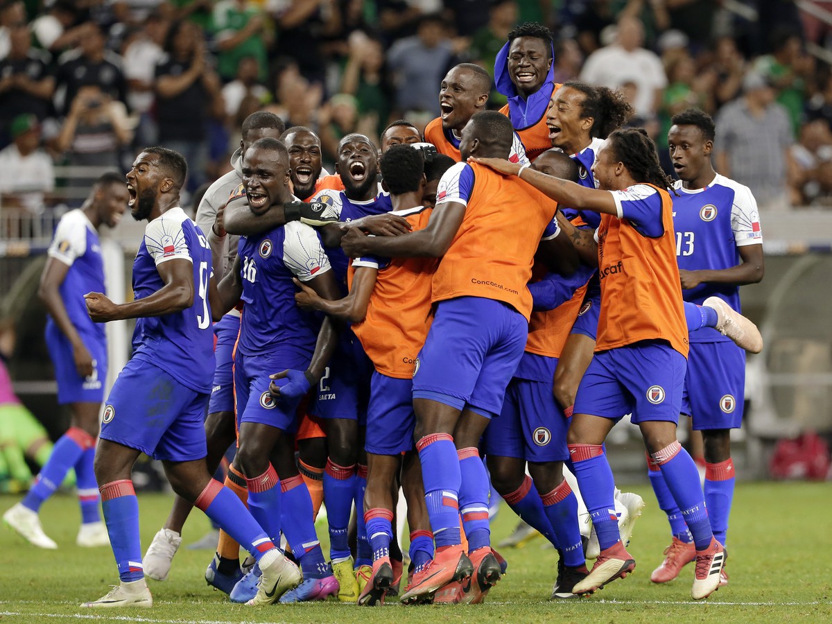 Hráči Haiti oslavujú postup do semifinále
