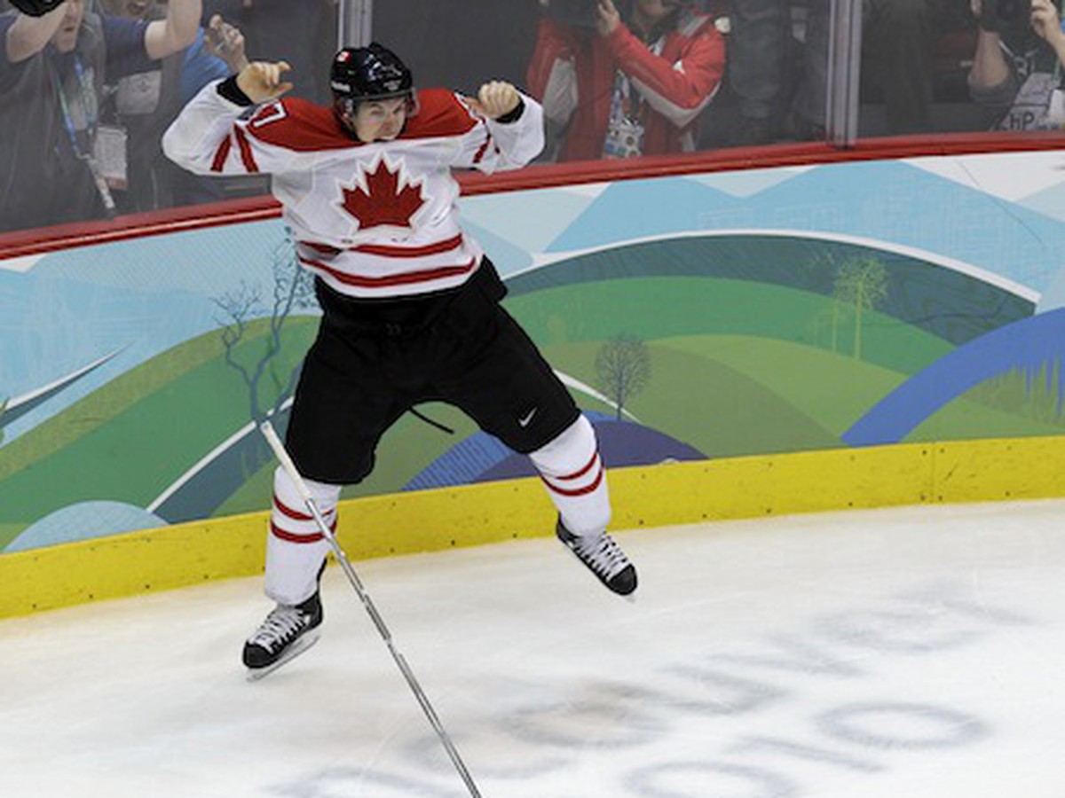 Crosbyho hokejka a rukavice sa po zápase s USA stratili