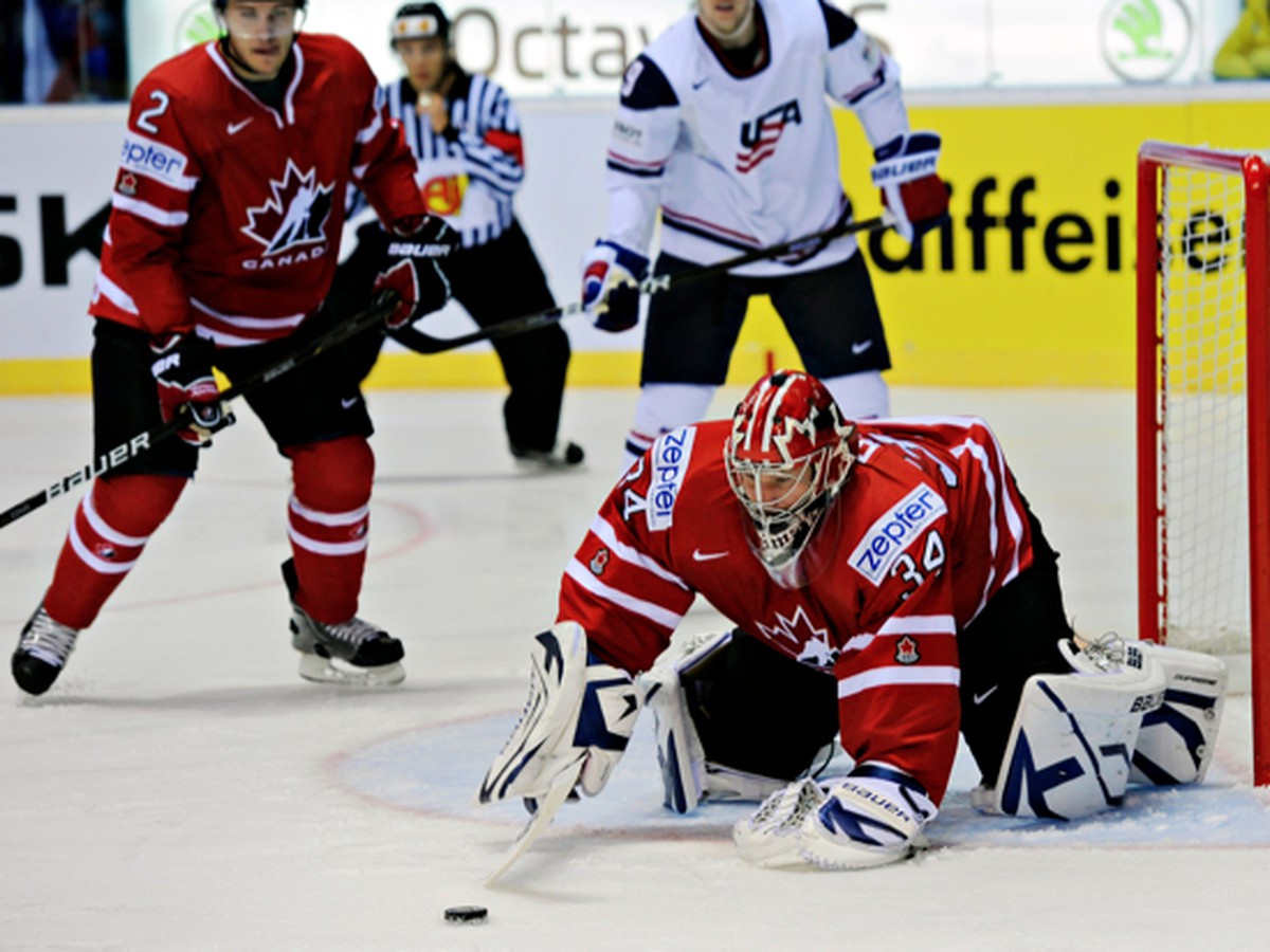 Luke Shcenn, Derek Stepan a James Reimer
