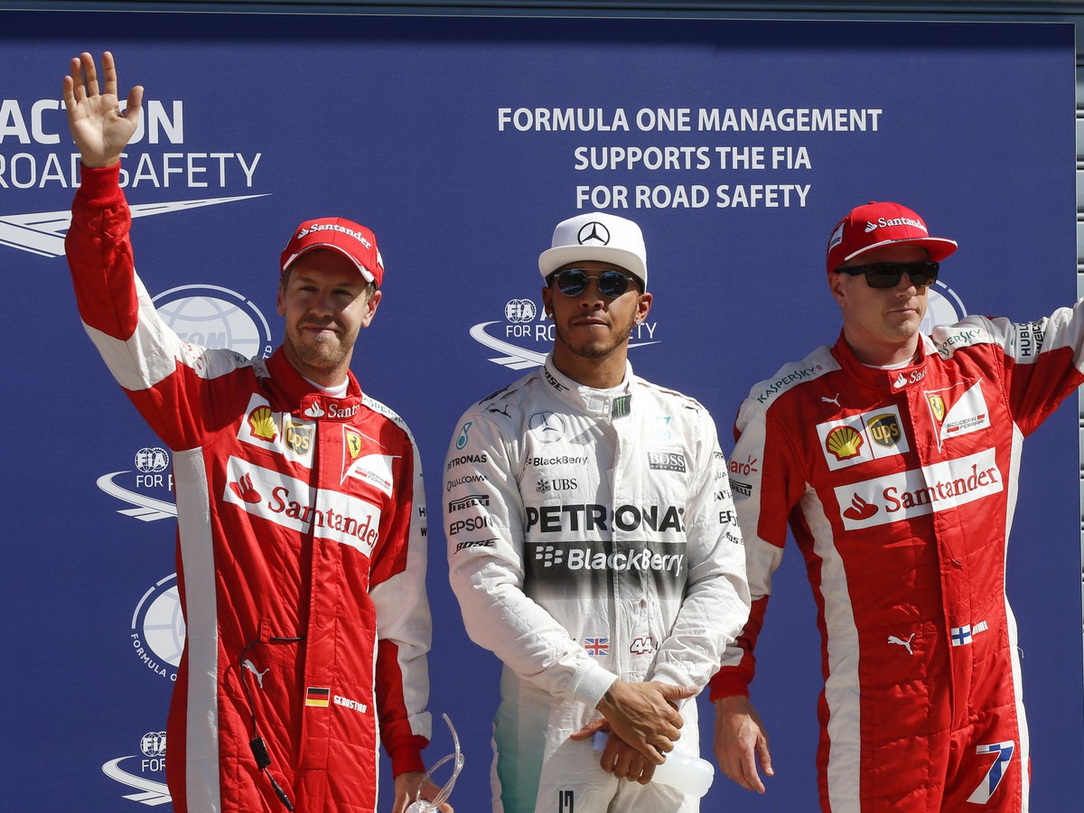 Zľava: Sebastian Vettel, Lewis Hamilton a Kimi Räikkonen