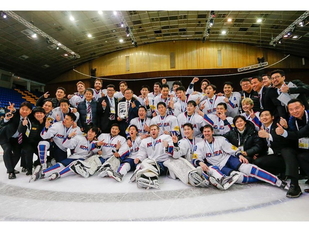 Hokejisti Kórejskej republiky sa radujú z postupu do elity