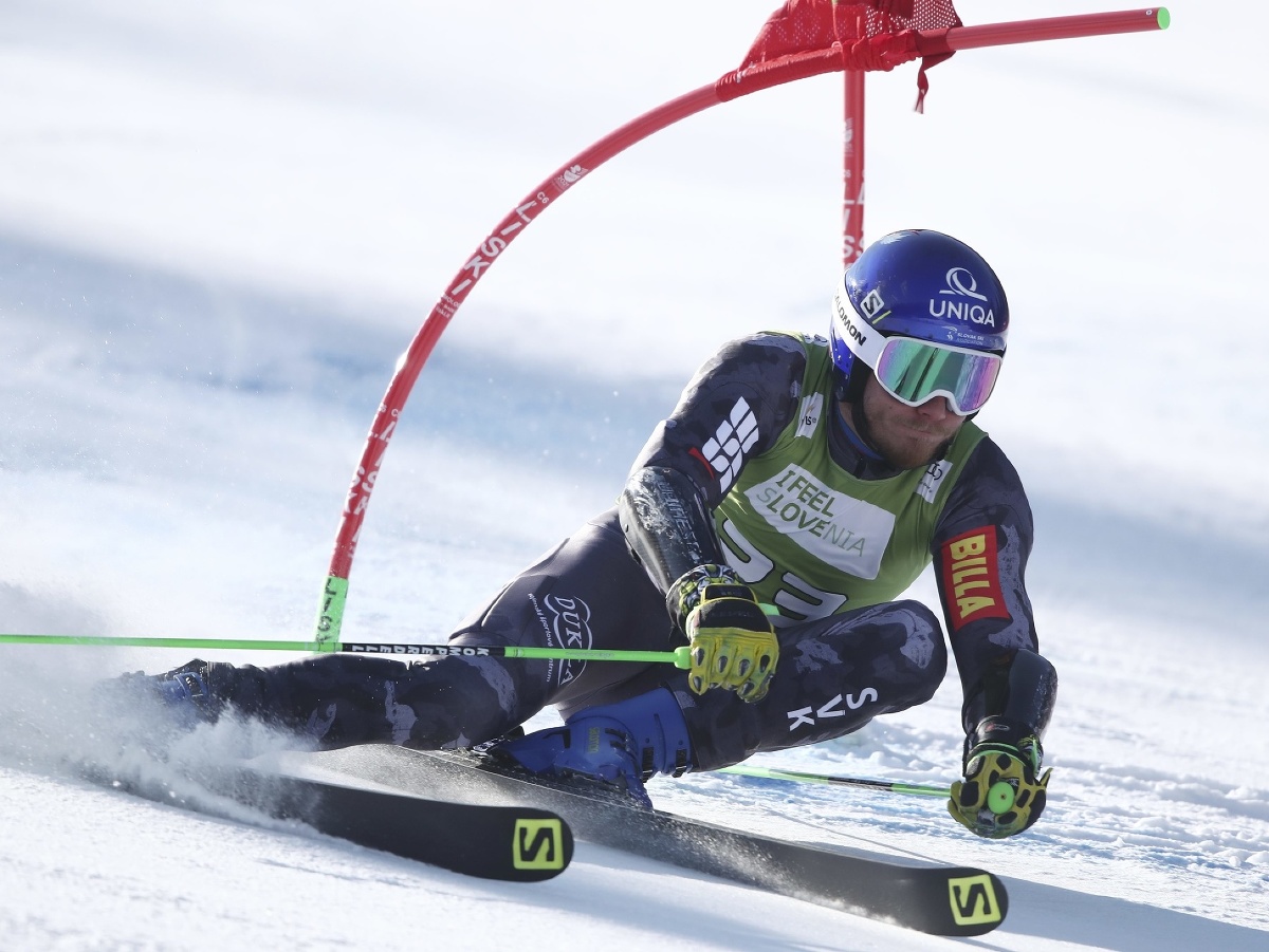 Slovák Adam Žampa počas 1. kola obrovského slalomu