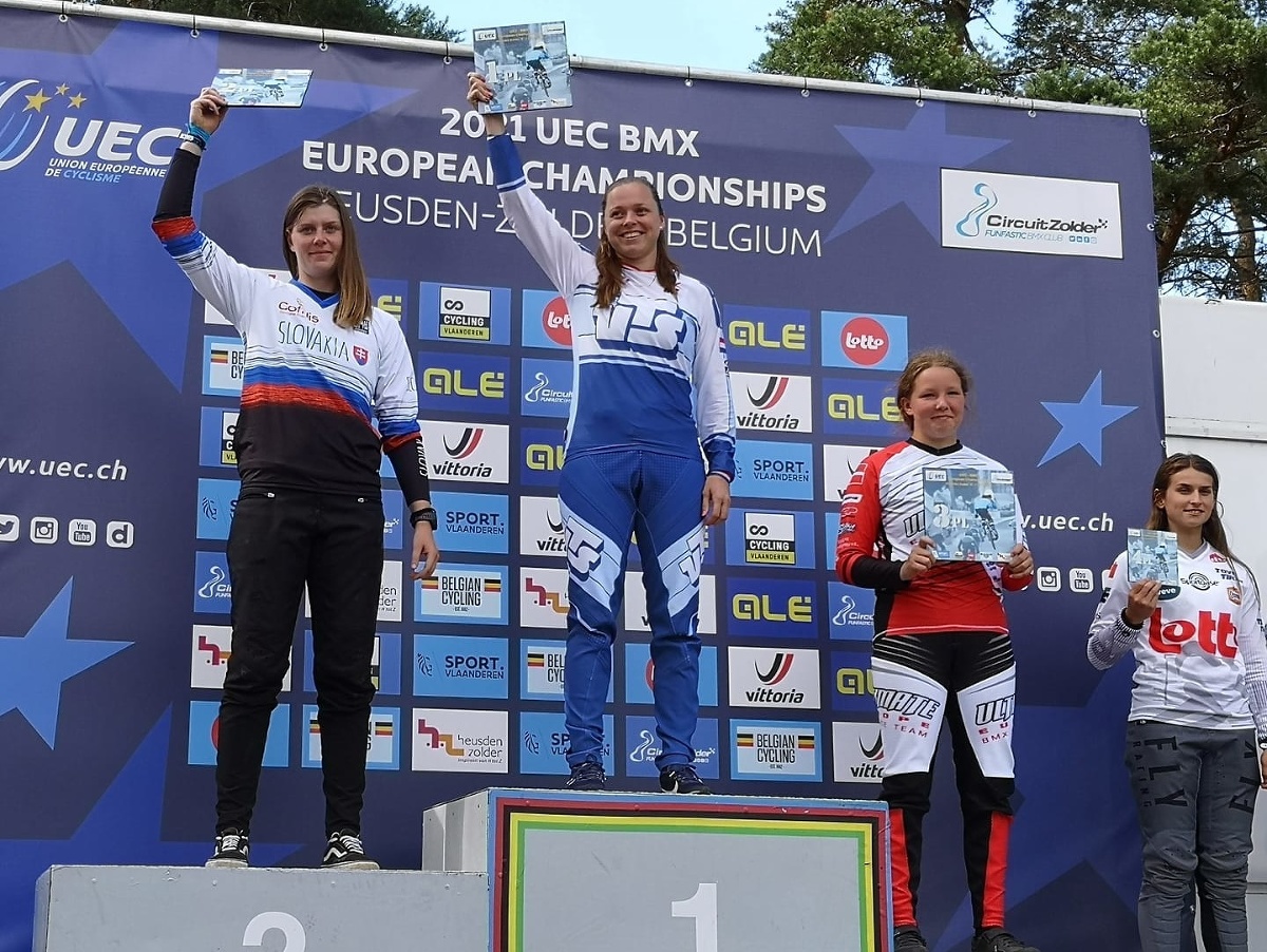 Slovenská cyklistika Kristína Madarásová získala na víkendových ME v bikrose striebornú medailu.