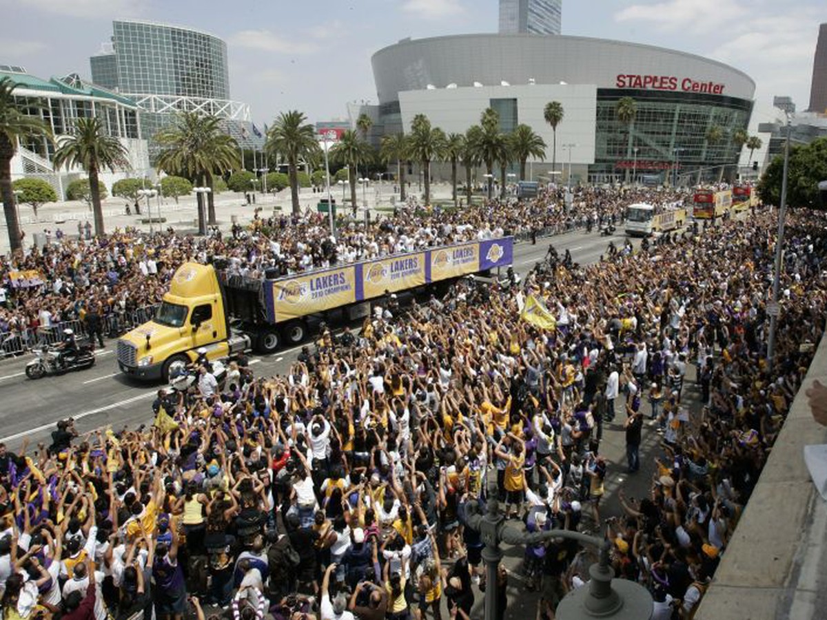 Los Angeles oslavovalo basketbalový titul