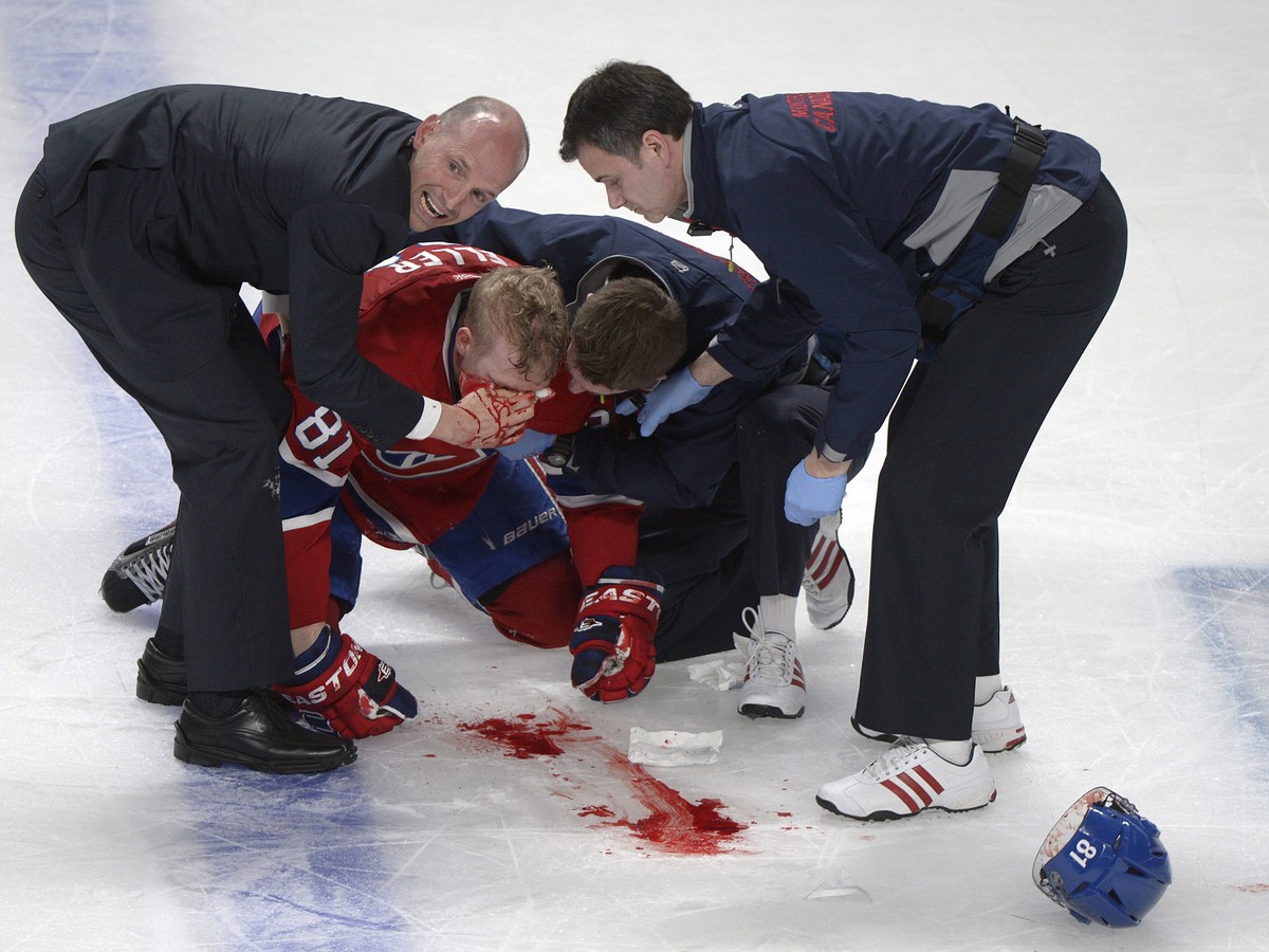 Lars Eller utrpel v súboji s Ottawou nepríjemné zranenie
