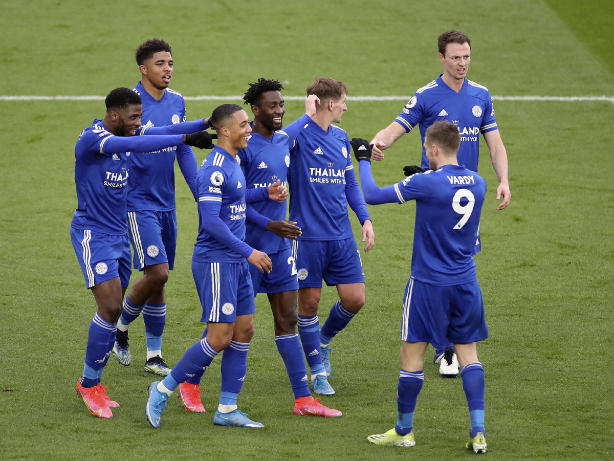 Hráči Leicesteru sa radujú z gólu