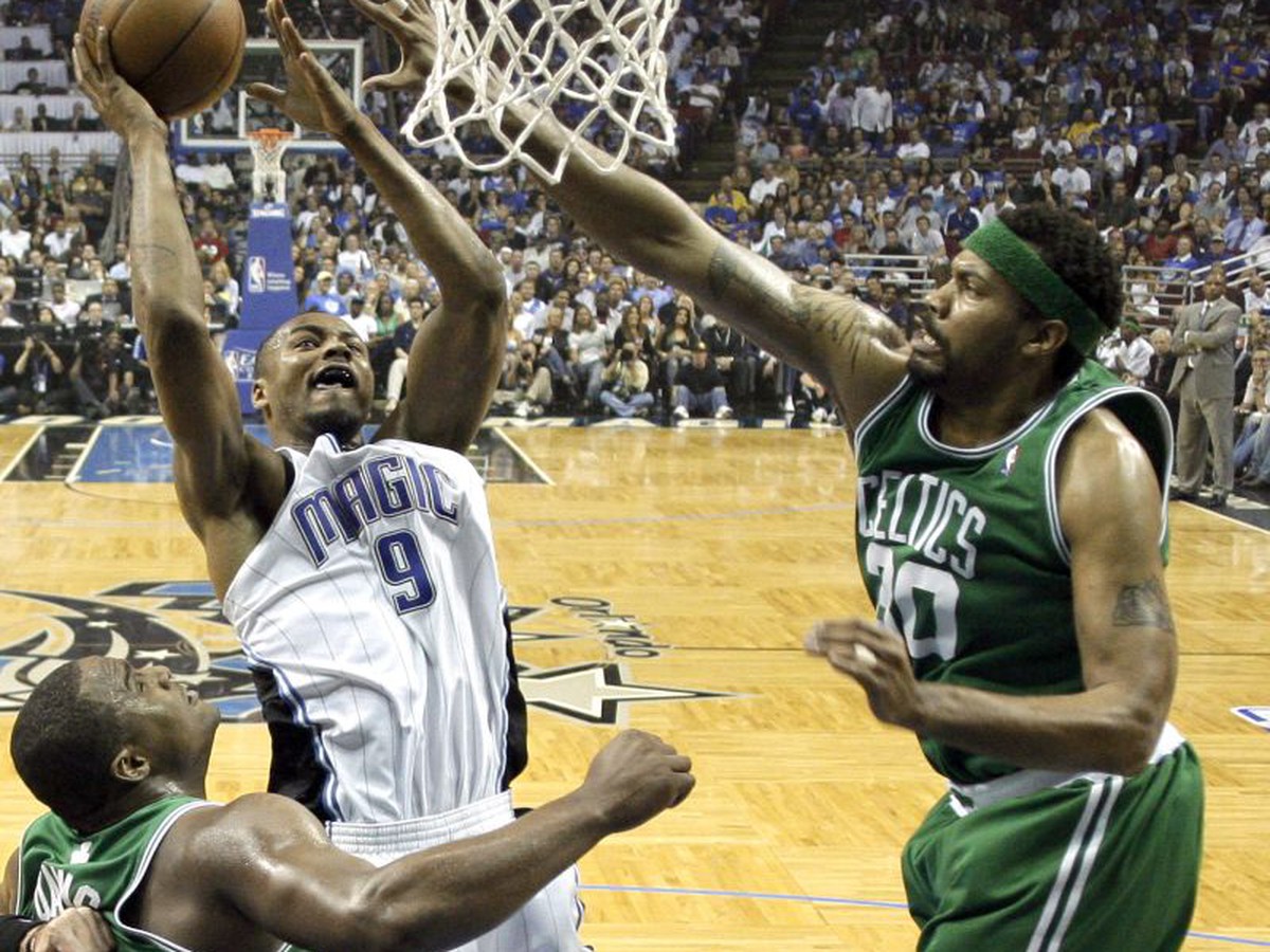 Rashard Lewis z Orlanda a Rasheed Wallace z Bostonu