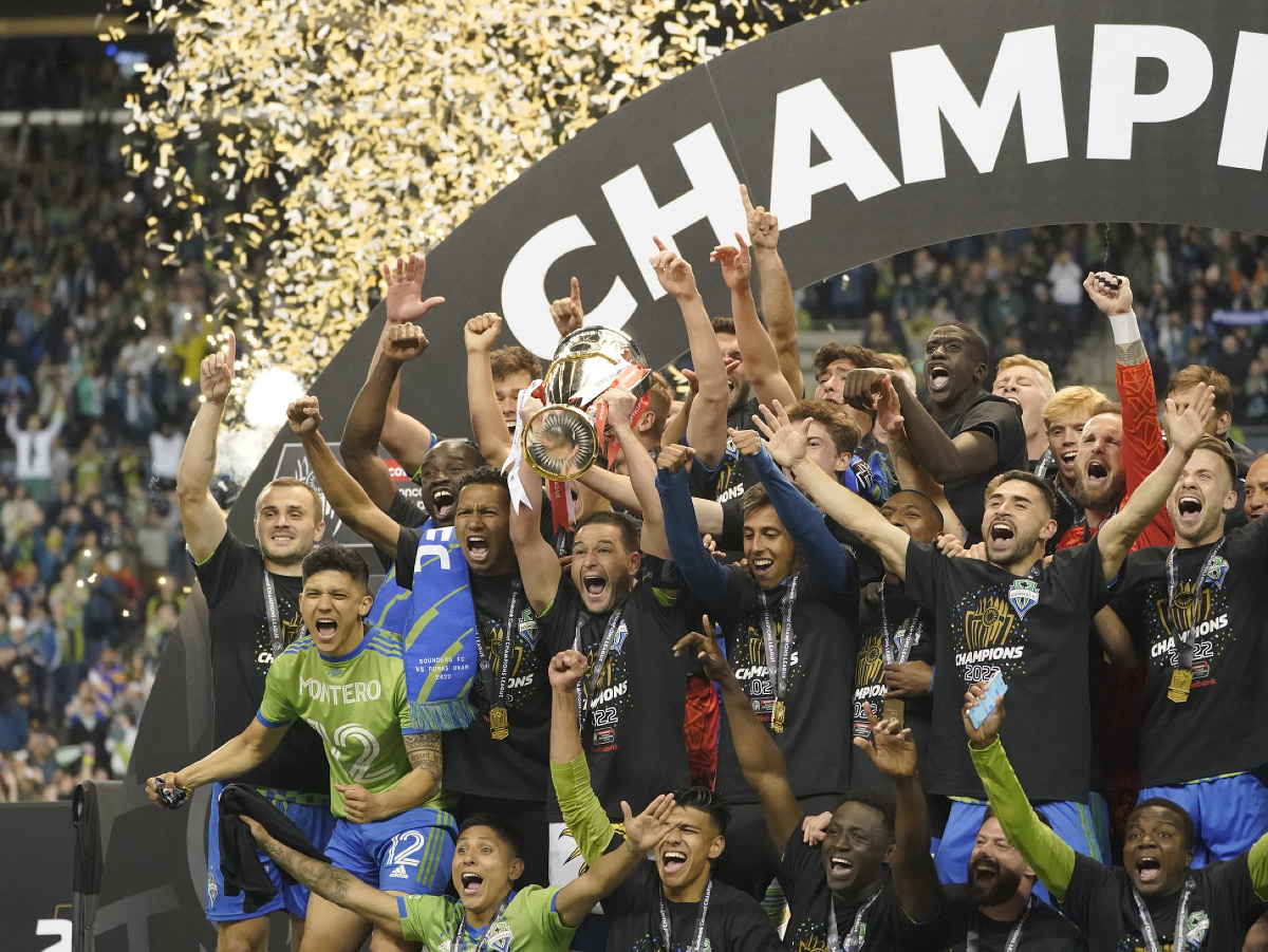 Hráči Seattle Sounders sa stali víťazmi Ligy majstrov zóny CONCACAF