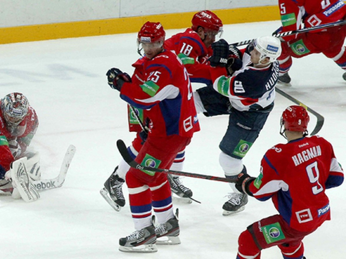 Momentka zo zápasu Lokomotiv Jaroslavľ - Slovan Bratislava