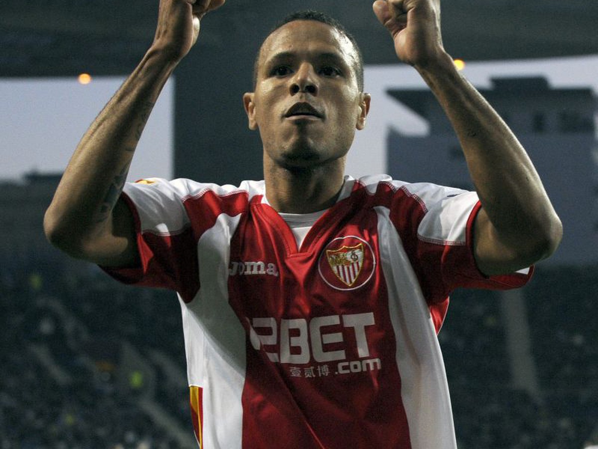 Luis Fabiano otvoril skóre duelu s Gijonom