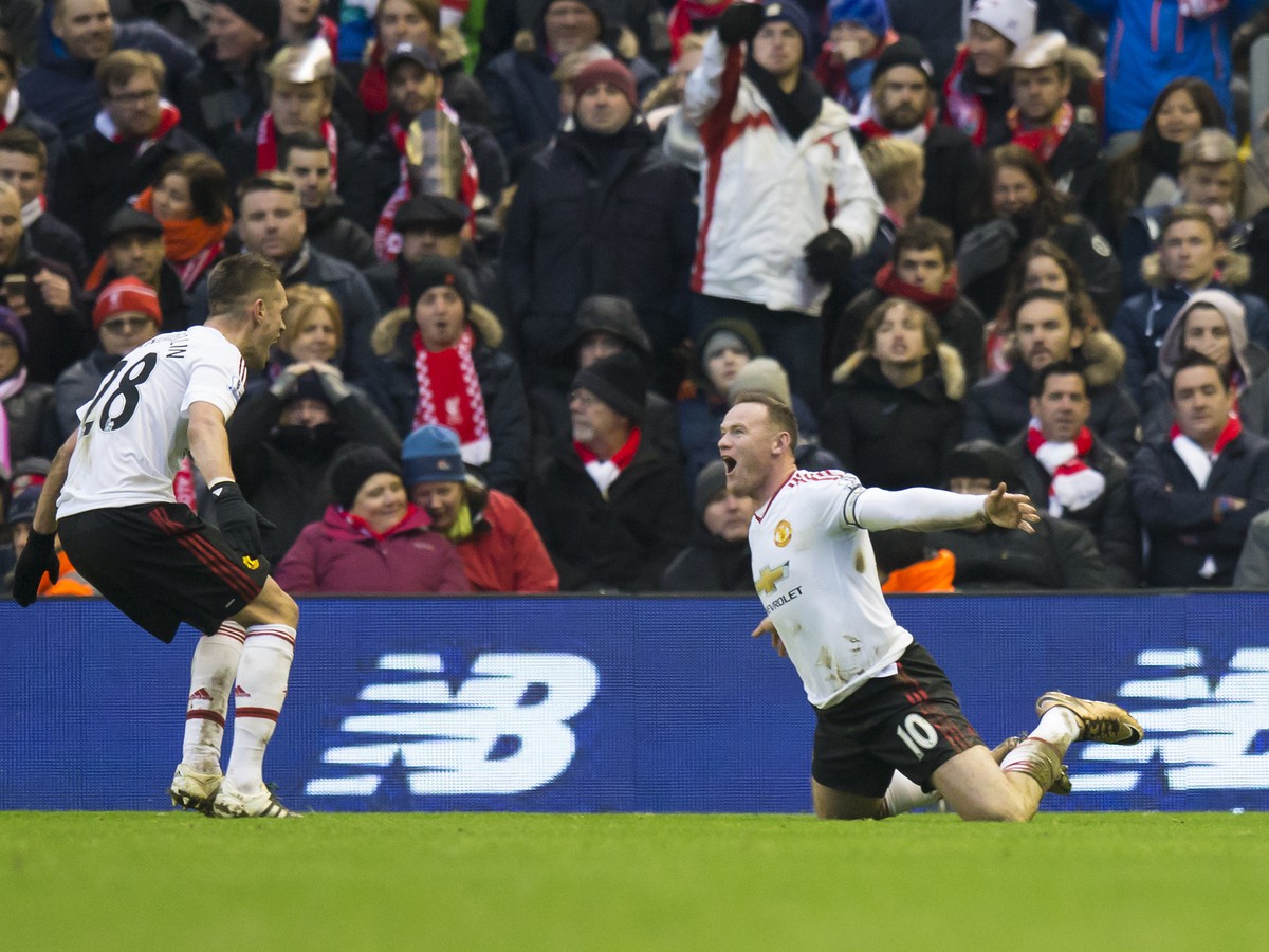 Wayne Rooney oslavuje gól