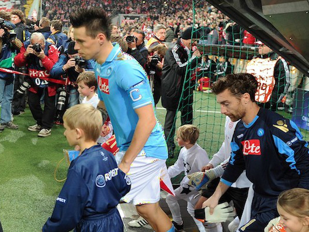 Marek Hamšík privádza tím na trávnik Allianz Areny