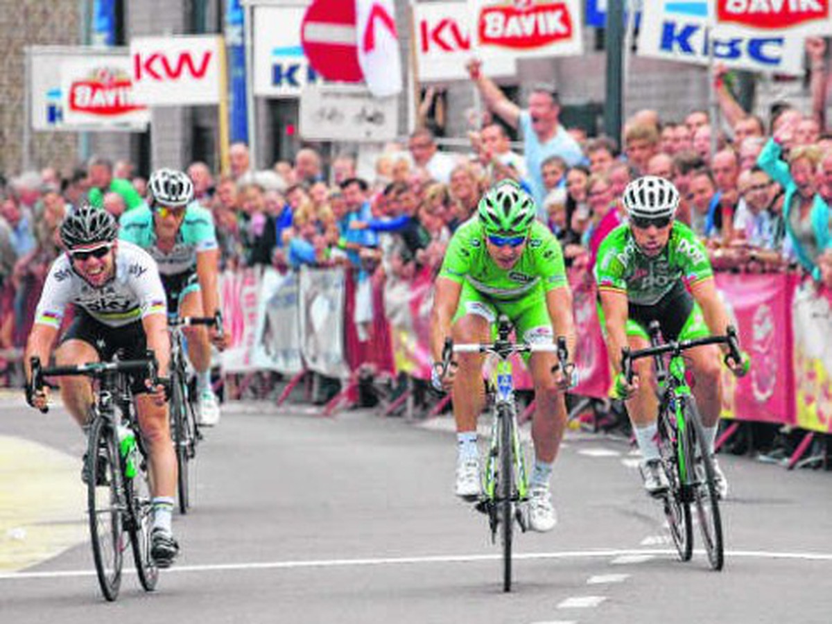 Mark Cavendish a Peter Sagan v cieli, tretí Eeckhout