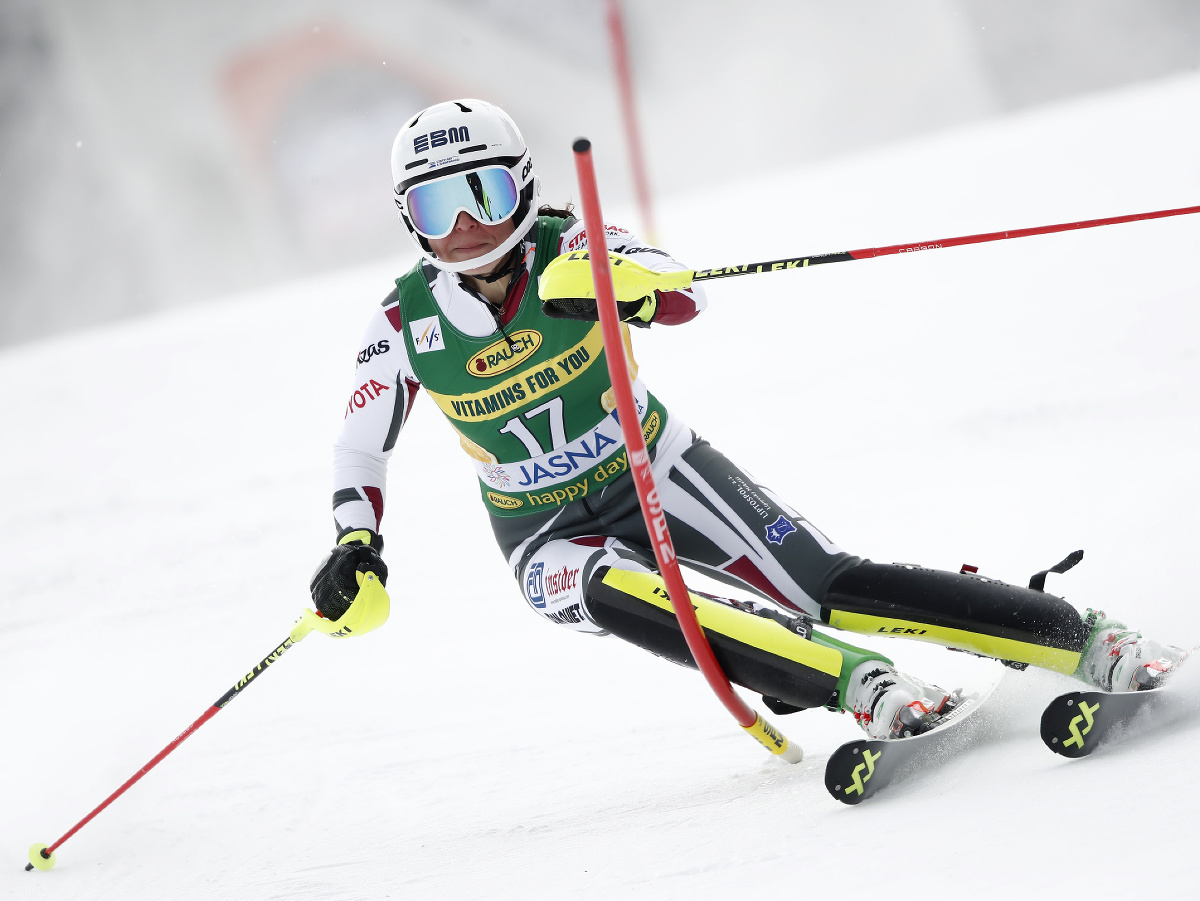 Martina Dubovská na trati počas 1. kola slalomu v Jasnej