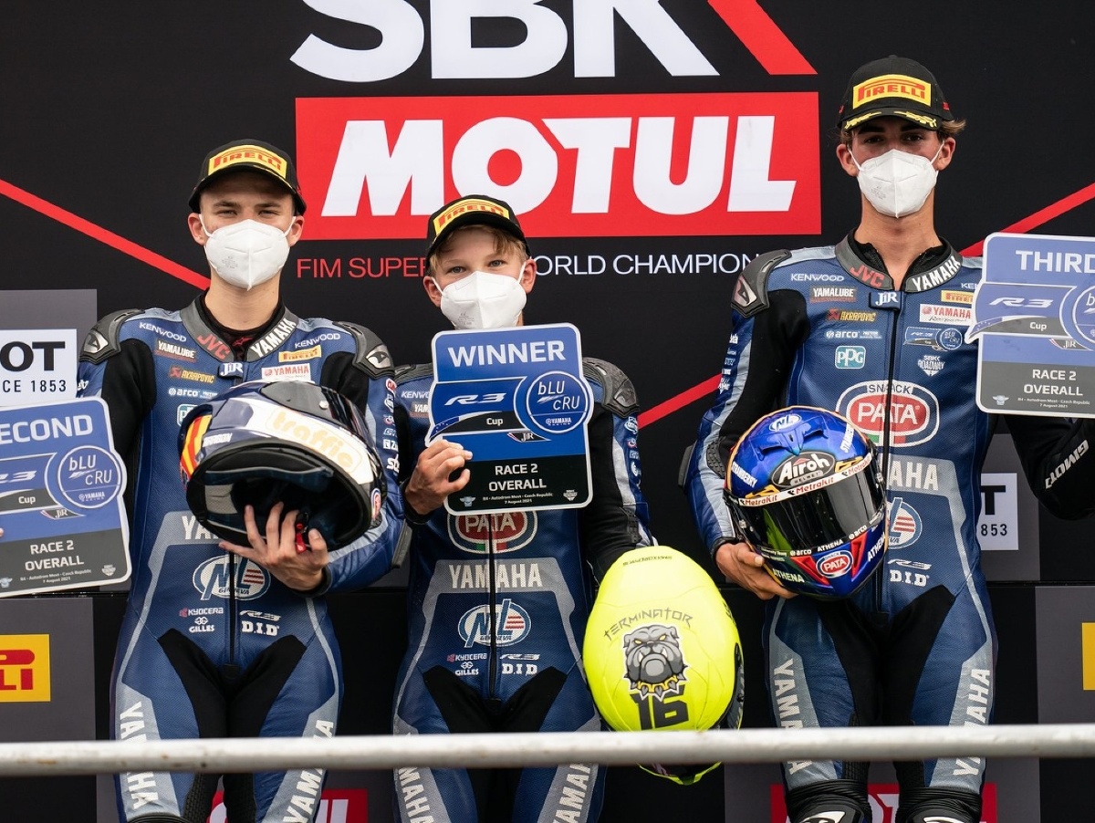 Maxim Repák vybojoval na Yamaha R3 European Cupe v Moste dve víťazstvá