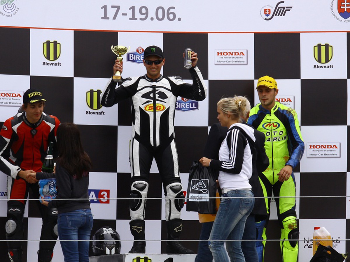 Michal Puškár s trofejou