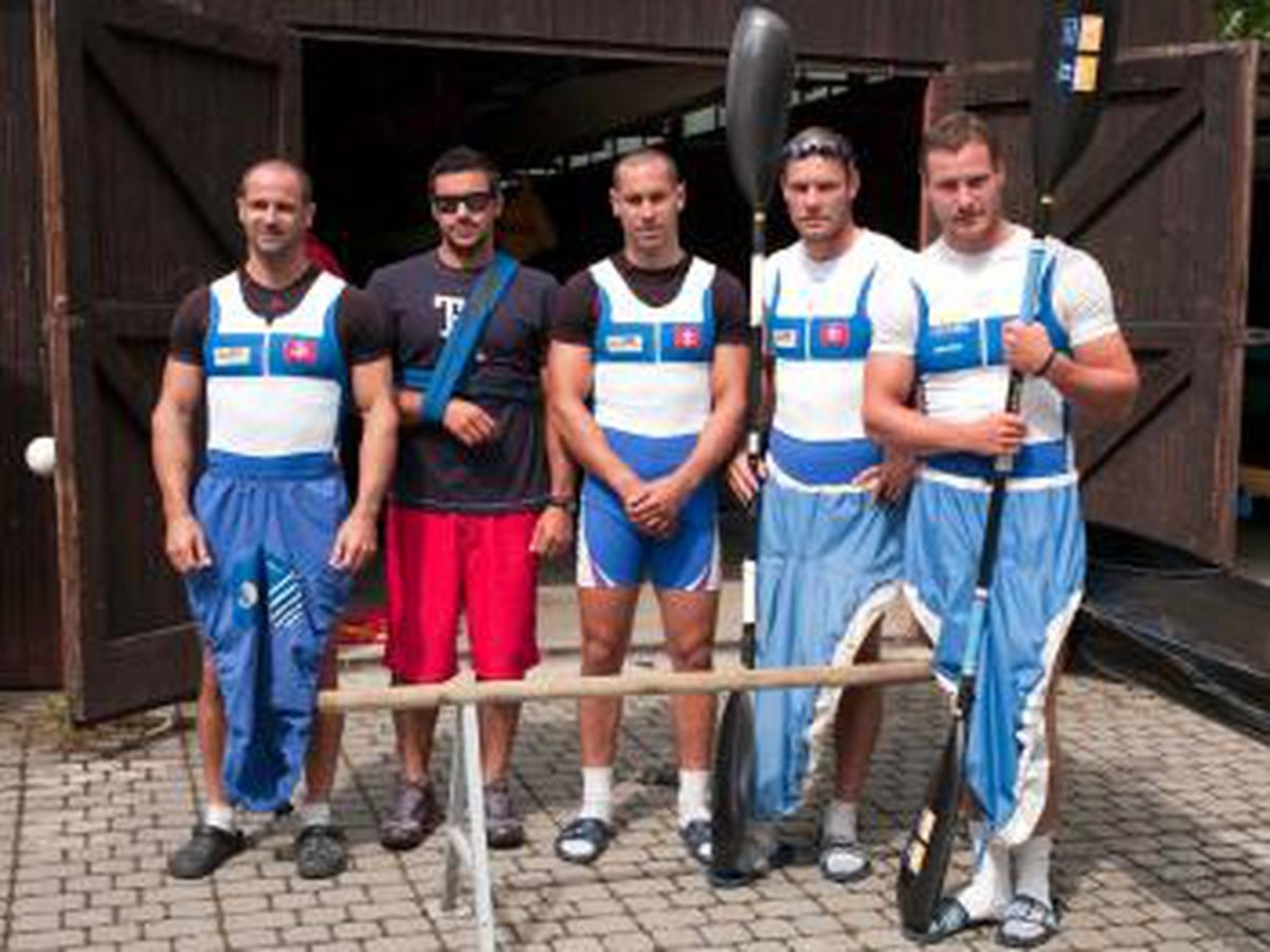 Michal Riszdorfer, tréner Peter Likér, Richard Riszdorfer,  Juraj Tarr a Erik Vlček