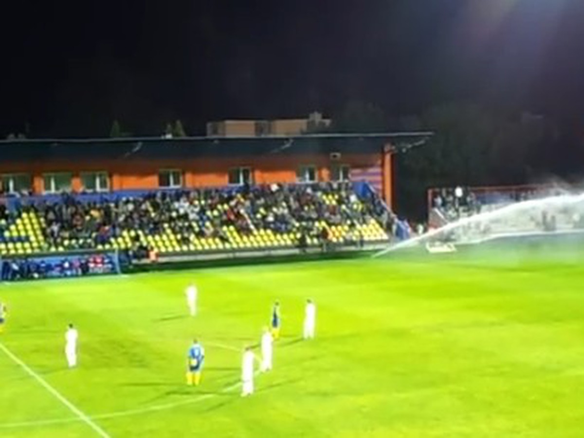 Osvieženie počas zápasu Michalovce - Dubnica