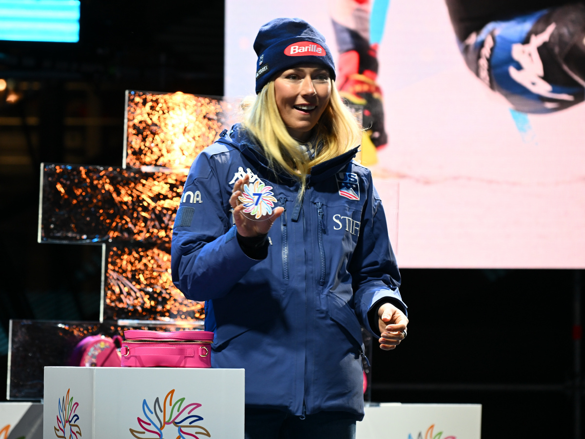 Mikaela Shiffrinová počas verejného žrebovania čísel na preteky obrovského slalomu žien