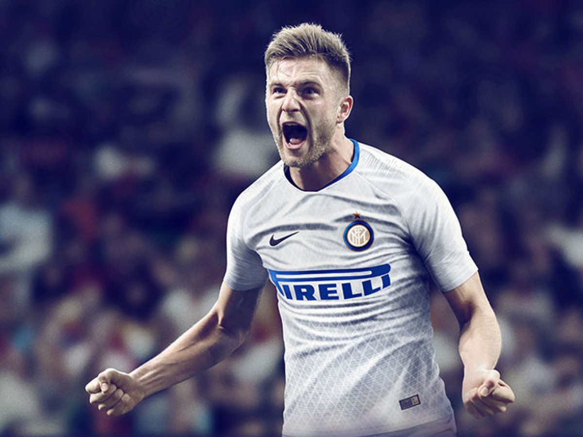 Milan Škriniar v novom drese Interu Miláno