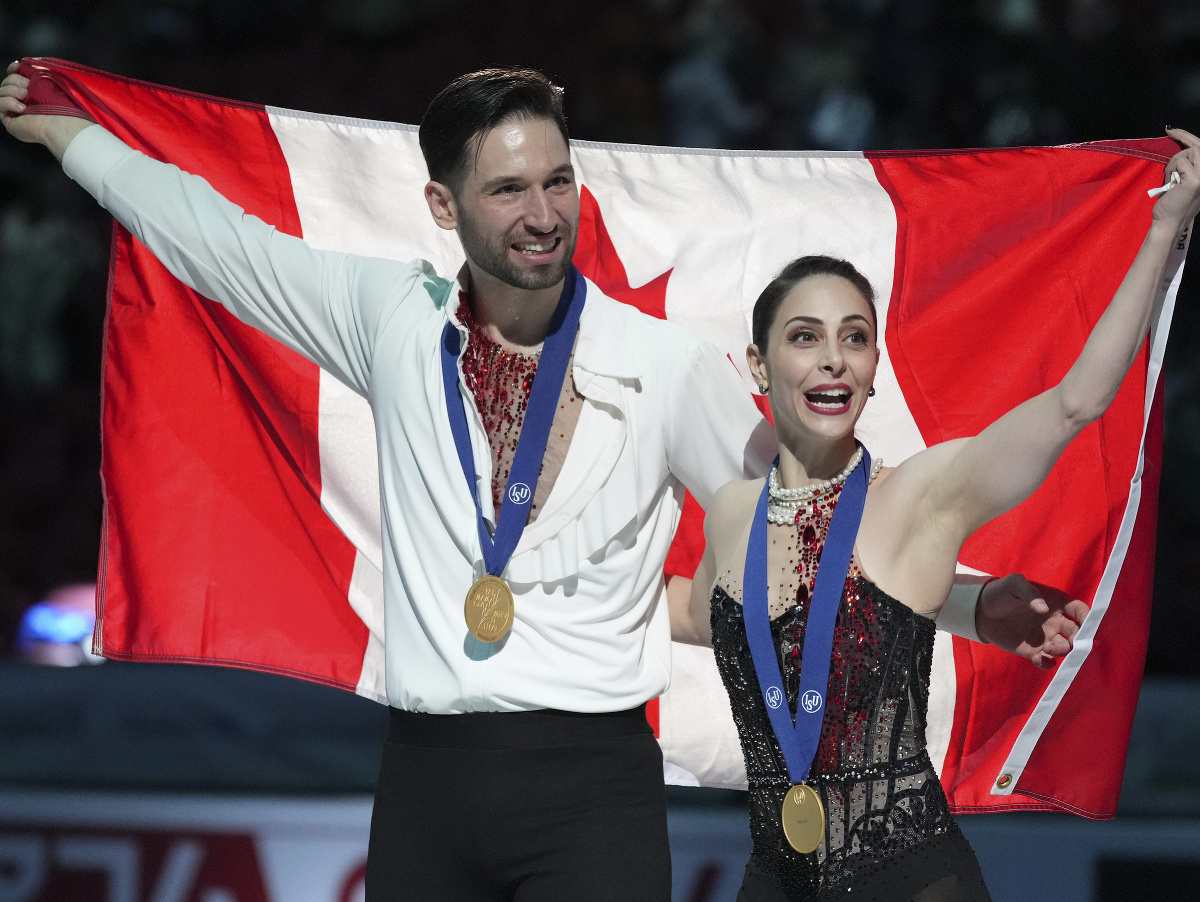 Kanadská športová dvojica Deanna Stellatová-Dudeková a Maxime Deschamps
