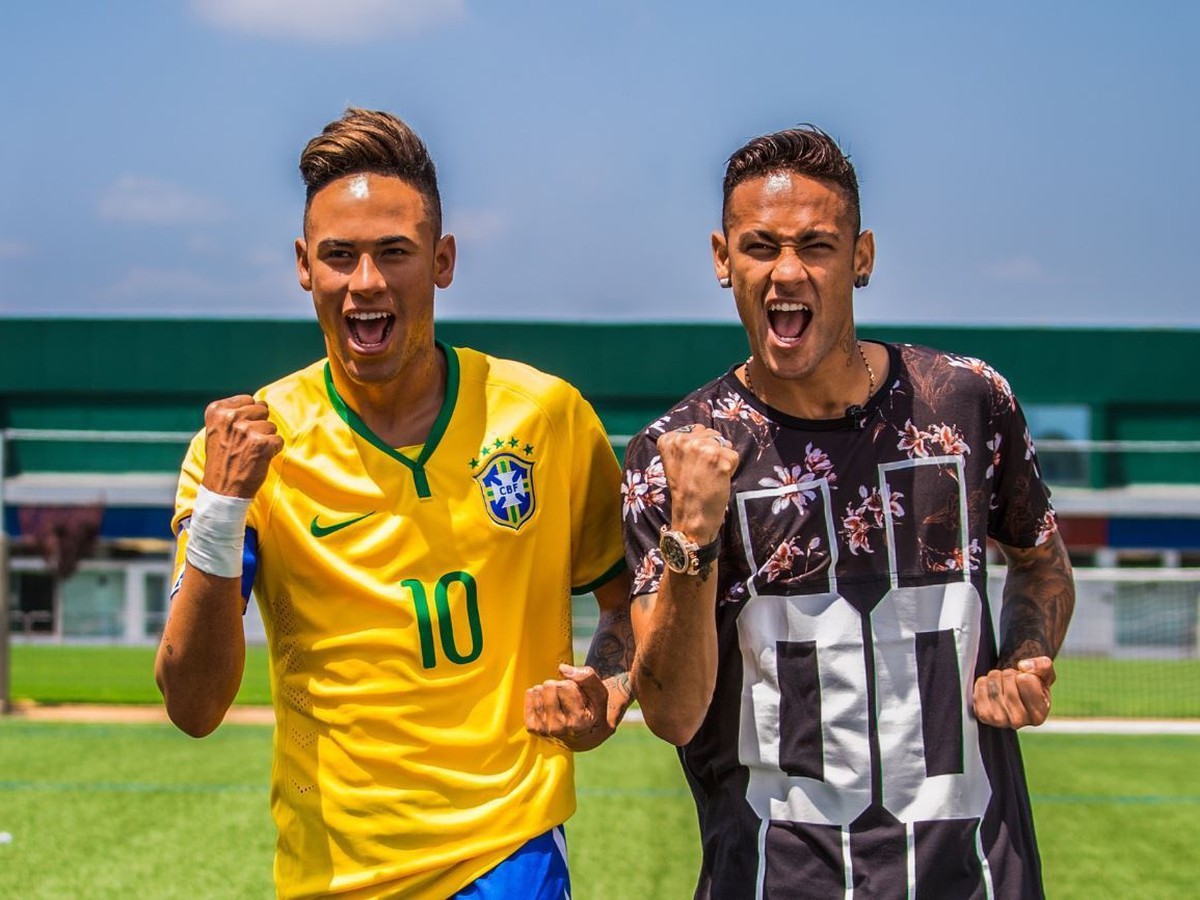 Neymar so svojím voskovým dvojčaťom
