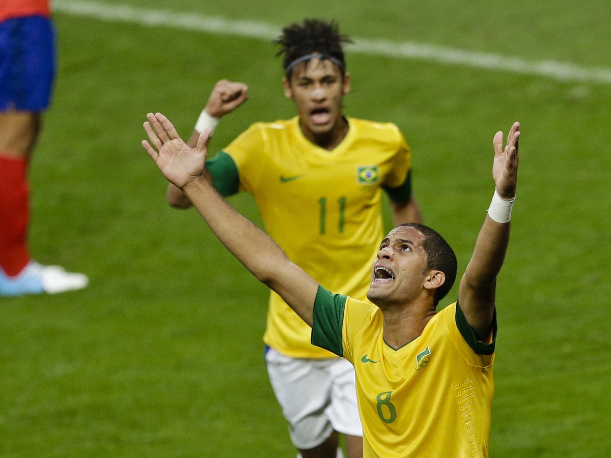 Brazílski Neymar a Romulo
